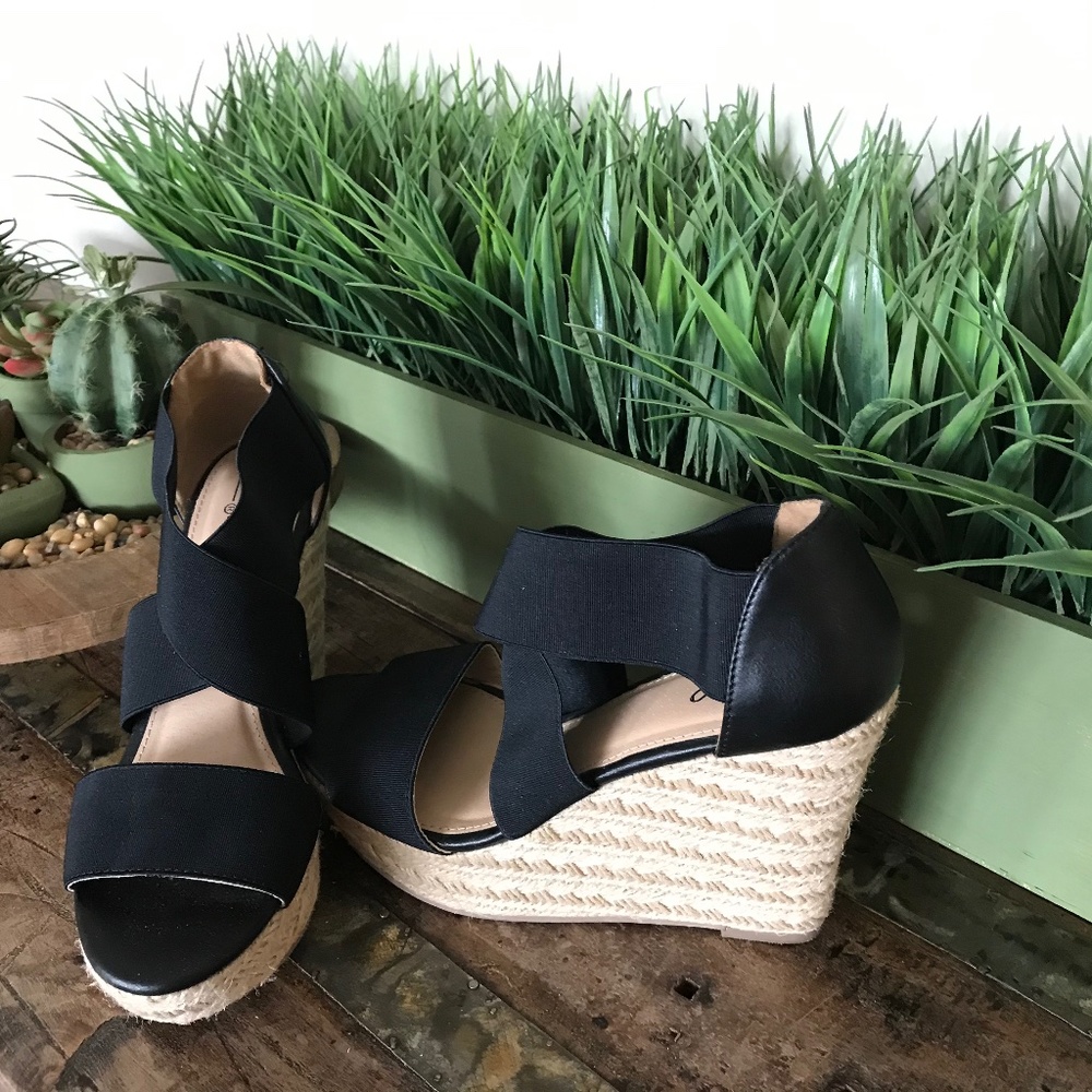 Black and Tan cute summer wedge